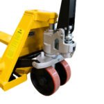 Transpaleta manual elevación rápida 2500KG JBM - Imagen 3